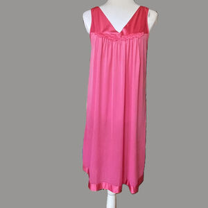 Vanity Fair Pink Floral Satin Vintage Nightgown Small